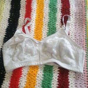 Bali Soft White Floral Lace Bra
